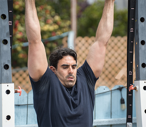 personal trainer pull up training